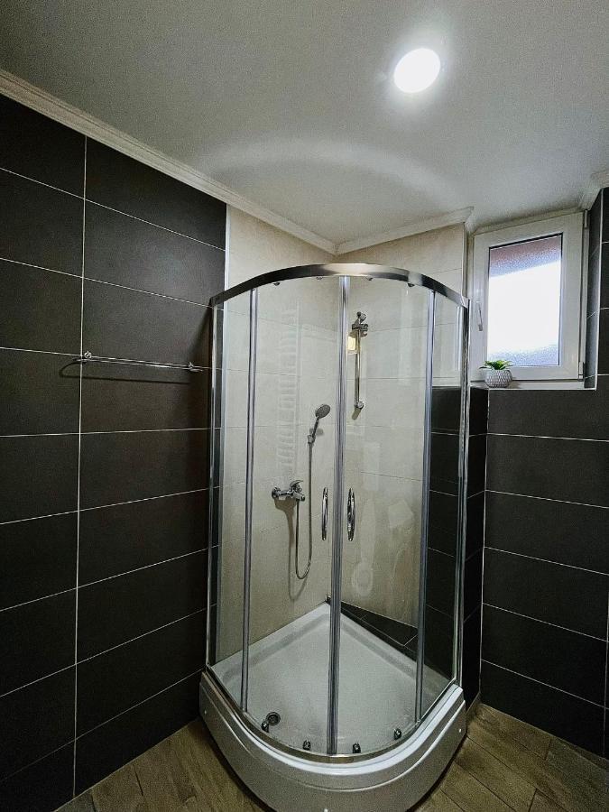 Yellow Ns Apartment Novi Sad Luaran gambar