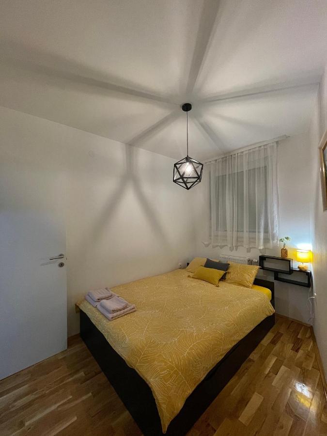 Yellow Ns Apartment Novi Sad Luaran gambar